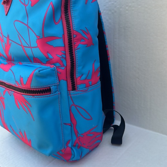 New GUESS Unisex Multicolor Backpack - Picture 3 of 9